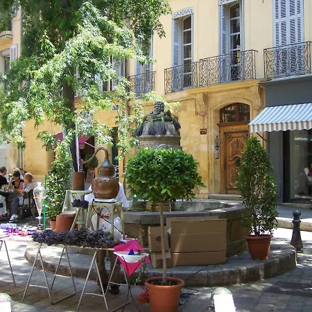 Luxurious In Aix En Provence With Jacuzzi Villa *